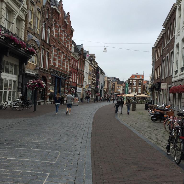 Hotel En Grand Cafe De Pauw Roermond Kültér fotó